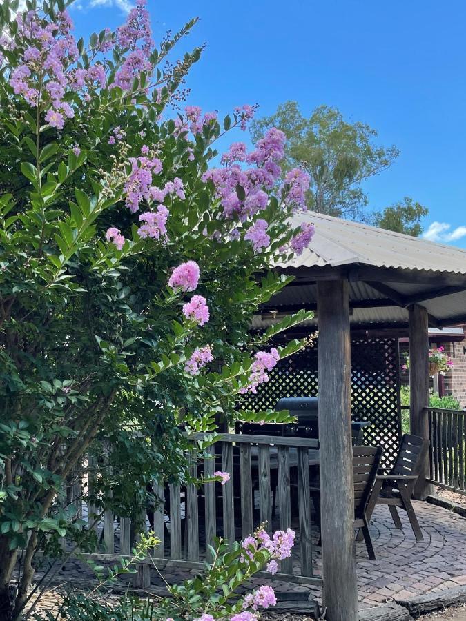 Crows Nest Motel Exterior foto